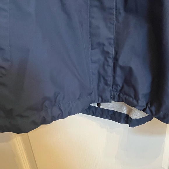 The North Face Navy and Gold Jacket - Picture 8 of 11